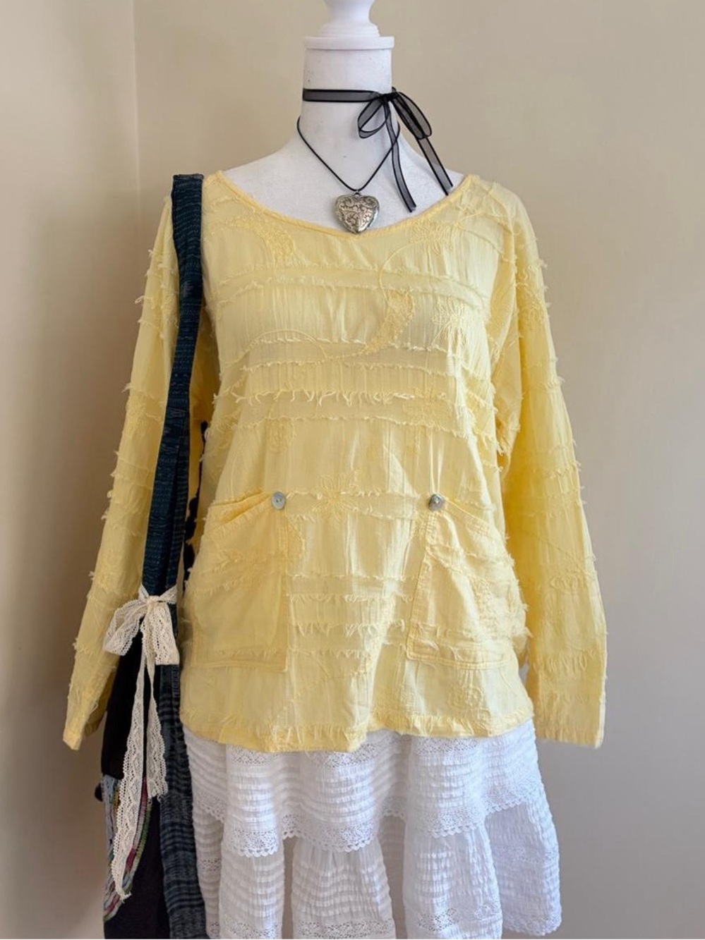 Vintage floral embroidered Jfashion yellow long sleeve top ruffle Hawaiian Y2K M